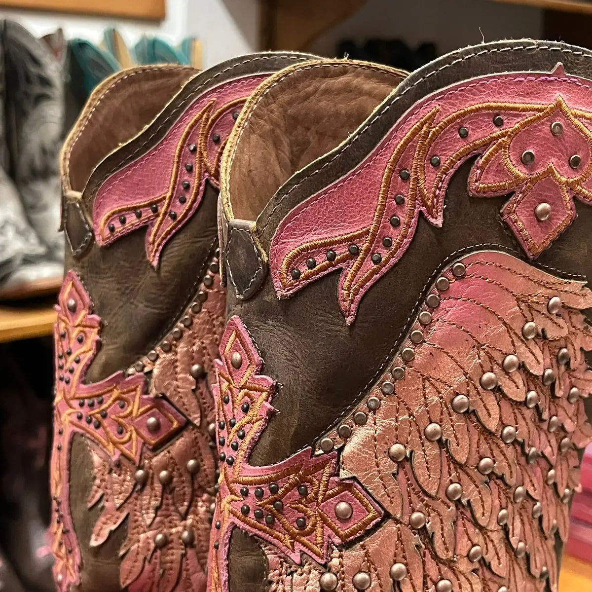 Bota Texana Country Feminina Jacaré Rosa Cruz Brilho